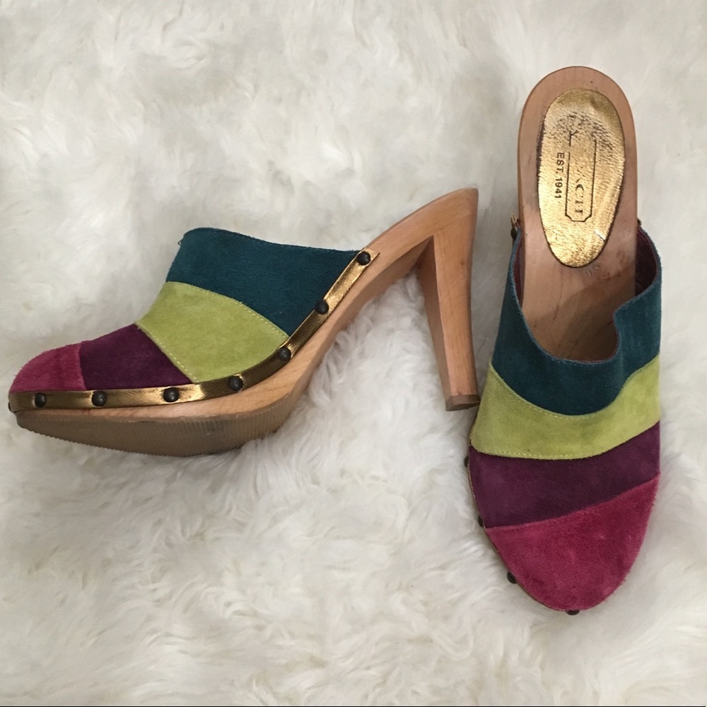 Vintage Coach heel